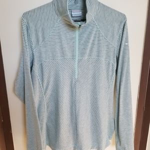 Colombia mint & gray half zip shirt